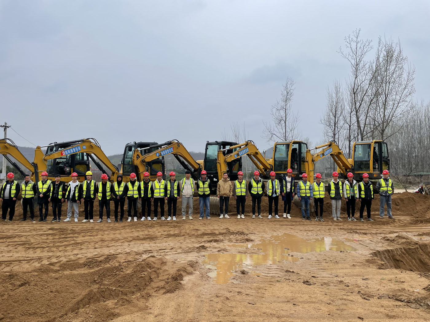 西平县挖掘机培训机构